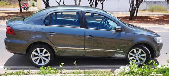 VOLKSWAGEN VOYAGE 1.6 MI 8V FLEX 4P AUTOMATIZADO